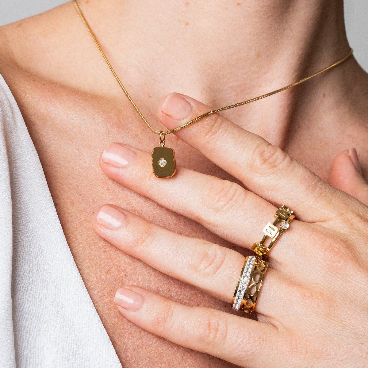 Necklace Shine Pendant 18K Gold Plated