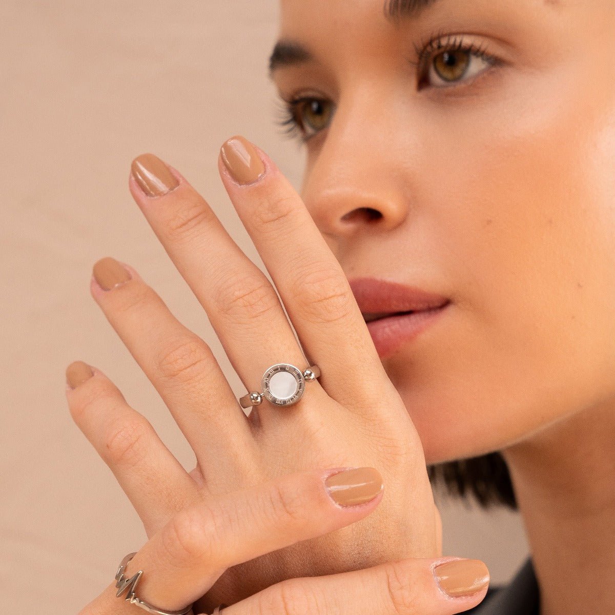 Roman Numeral Spinning Ring - Silver