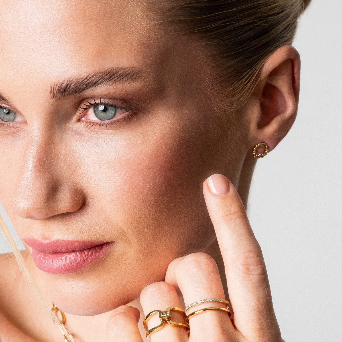 Earring Twist 18K Gold Plated