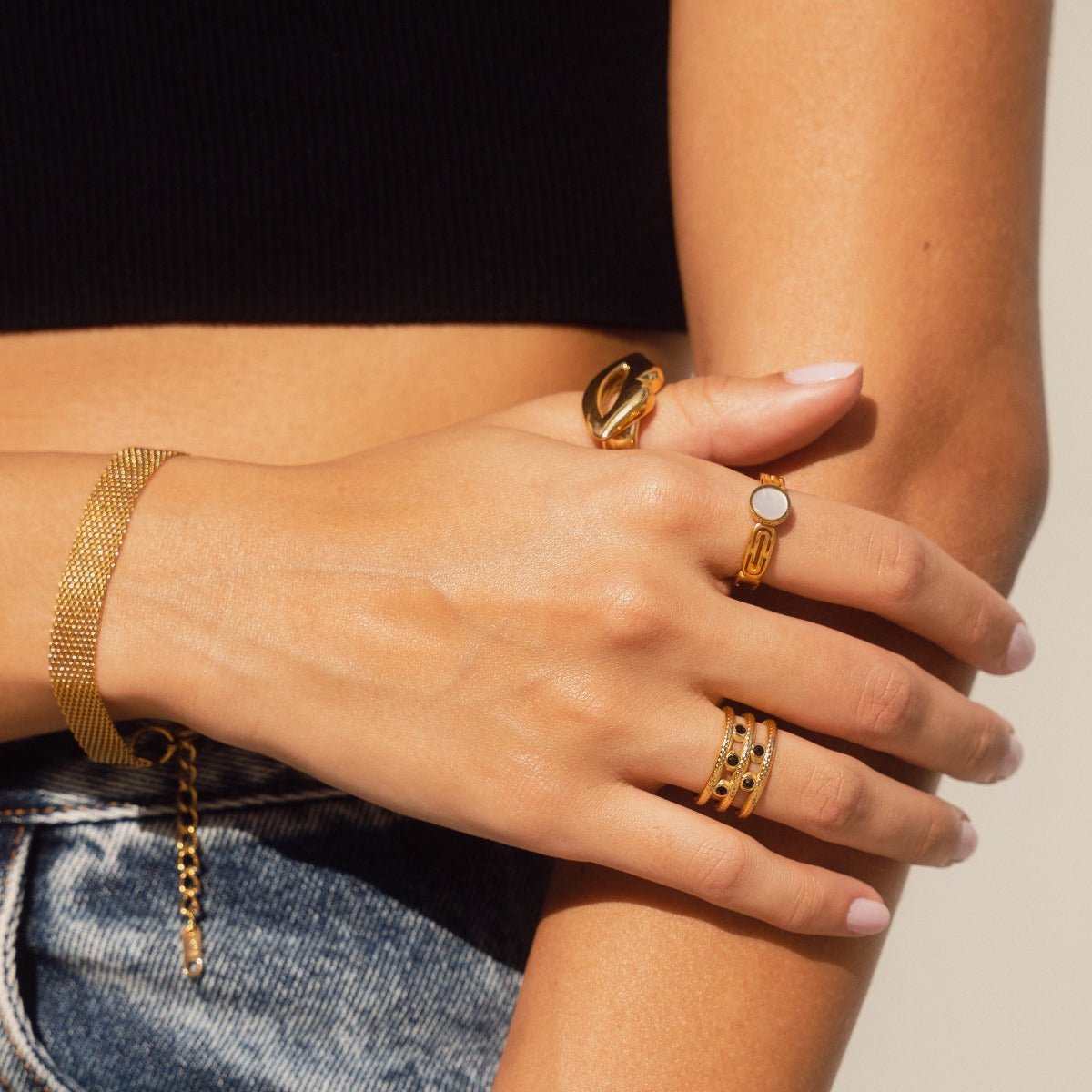 Woven Smooth Bracelet 18K Gold Plated